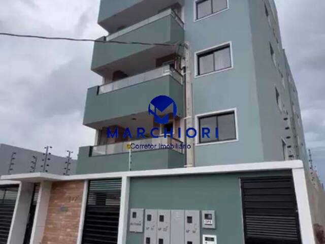 #106 - Apartamento para Venda em Cascavel - PR